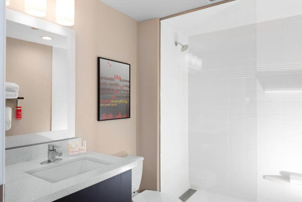 Towneplace Suites By Marriott San Antonio Westover Hills Bagian luar foto