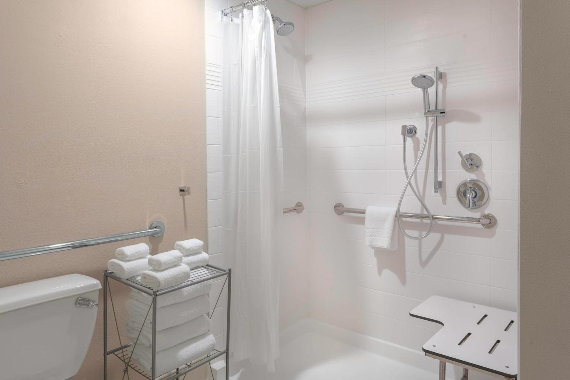 Towneplace Suites By Marriott San Antonio Westover Hills Bagian luar foto